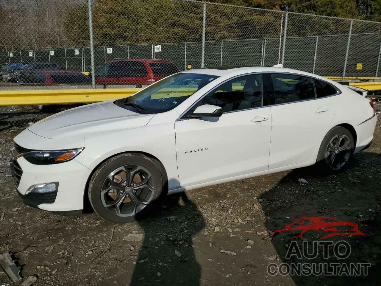 CHEVROLET MALIBU 2022 - 1G1ZD5ST6NF141457
