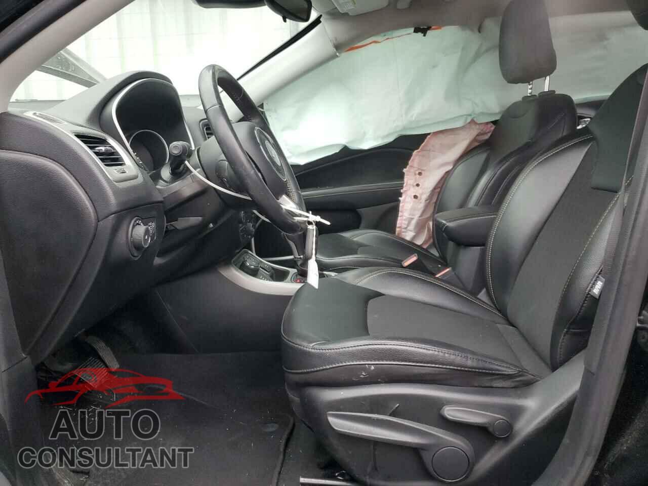JEEP COMPASS 2019 - 3C4NJDBB8KT761082