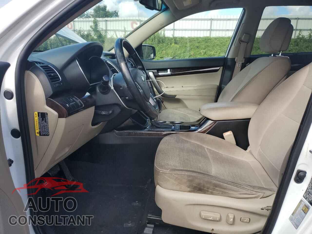 KIA SORENTO 2015 - 5XYKTDA7XFG653473