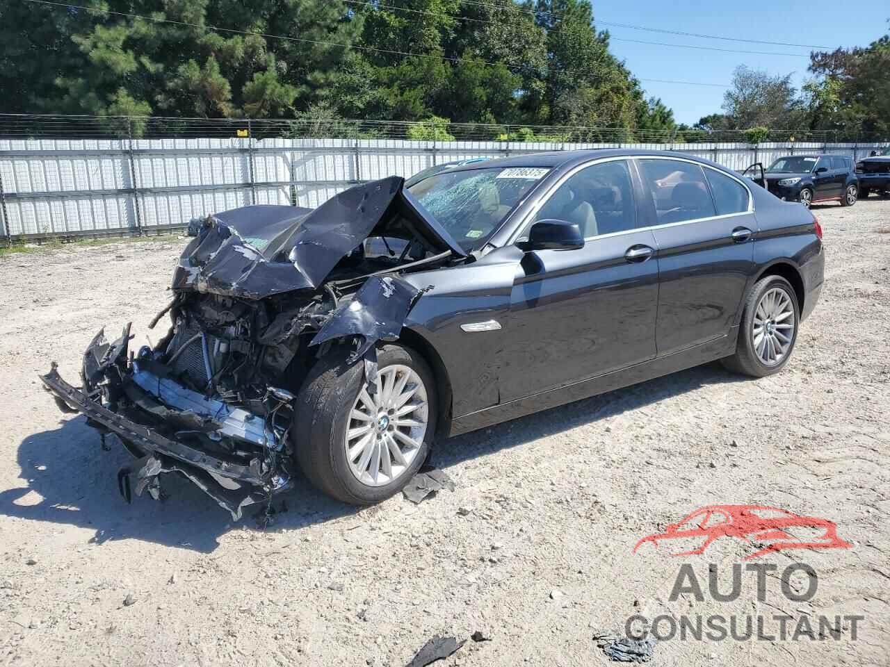 BMW 5 SERIES 2013 - WBAFR7C5XDC826145