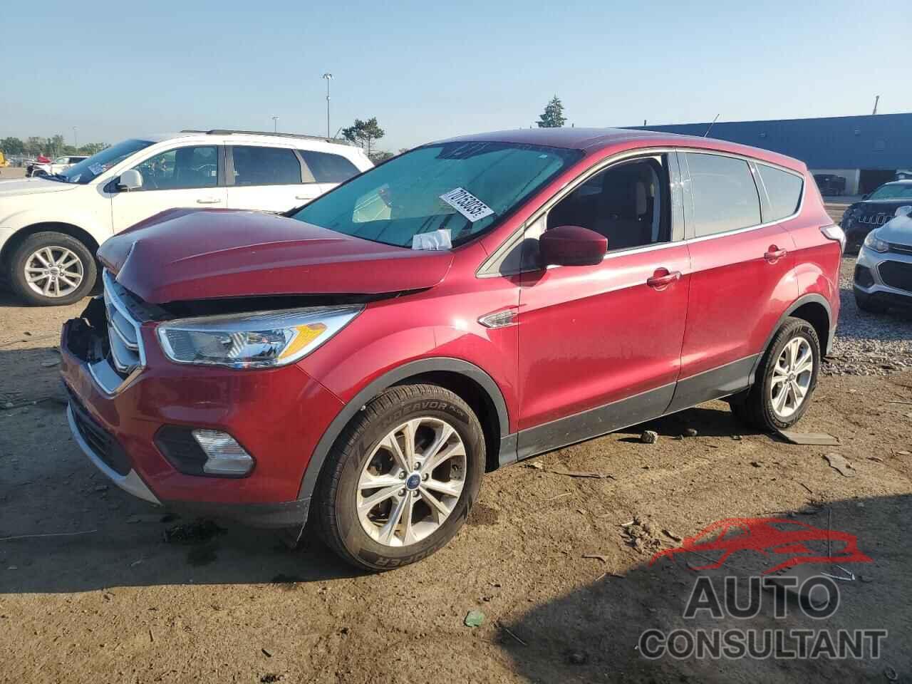 FORD ESCAPE 2017 - 1FMCU0GD7HUE46592