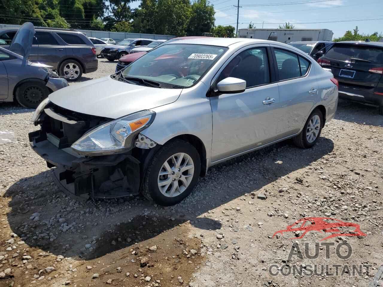 NISSAN VERSA 2019 - 3N1CN7AP2KL817840