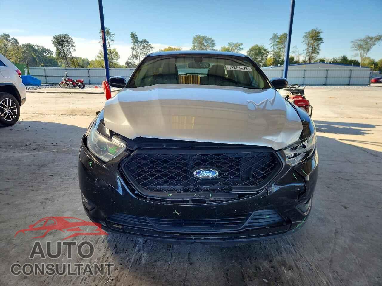 FORD TAURUS 2017 - 1FAHP2E83HG105309