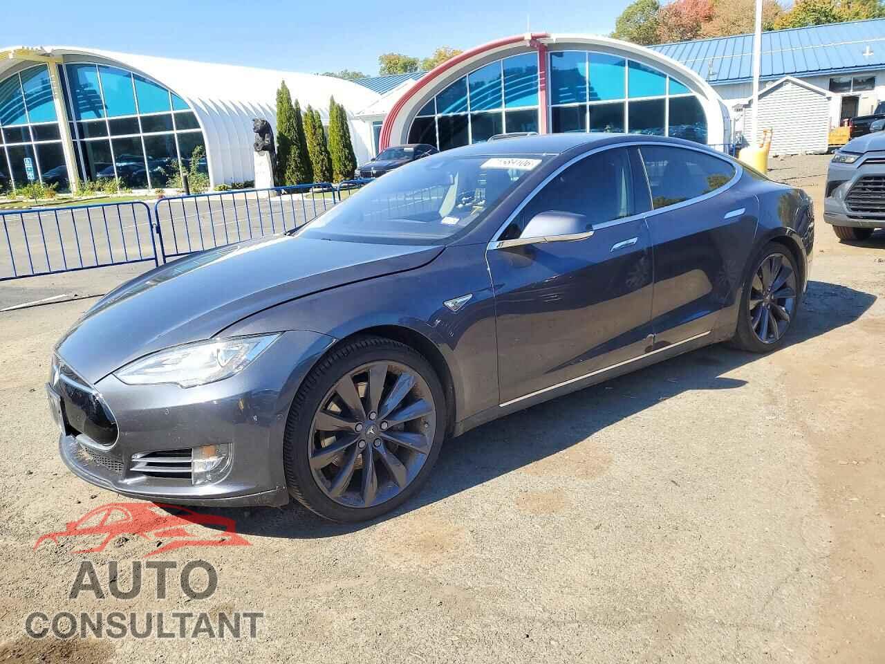 TESLA MODEL S 2016 - 5YJSA1E10GF132541