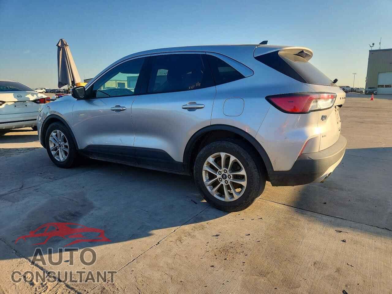 FORD ESCAPE 2020 - 1FMCU0G63LUA31456