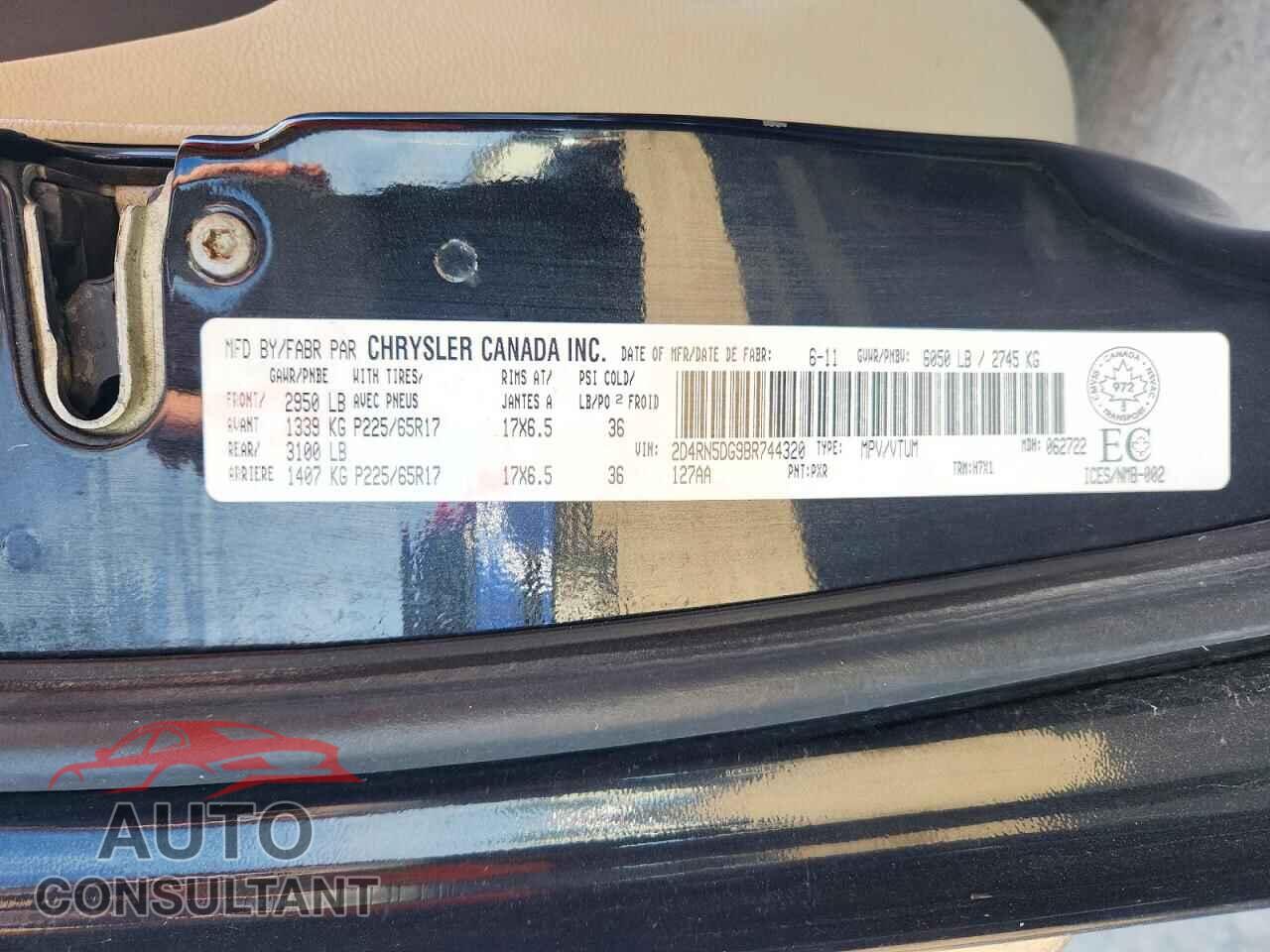 DODGE CARAVAN 2011 - 2D4RN5DG9BR744320