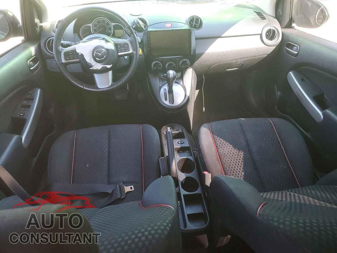 MAZDA 2 2011 - JM1DE1HZ3B0130806