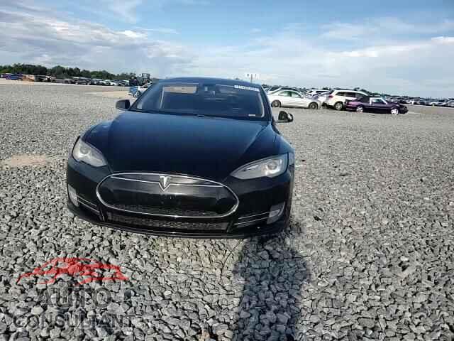 TESLA MODEL S 2013 - 5YJSA1DN0DFP11304