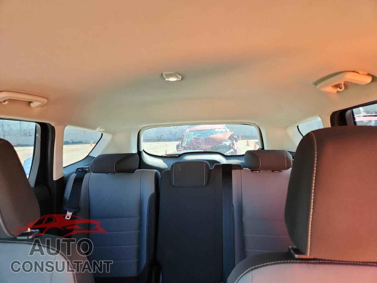 FORD ESCAPE 2018 - 1FMCU0F79JUB13103