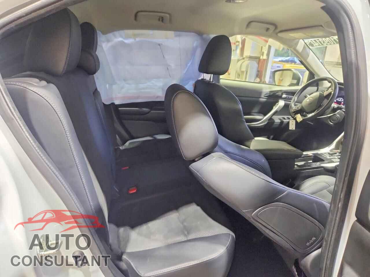 MITSUBISHI ECLIPSE 2025 - JA4ATWAA1SZ026590