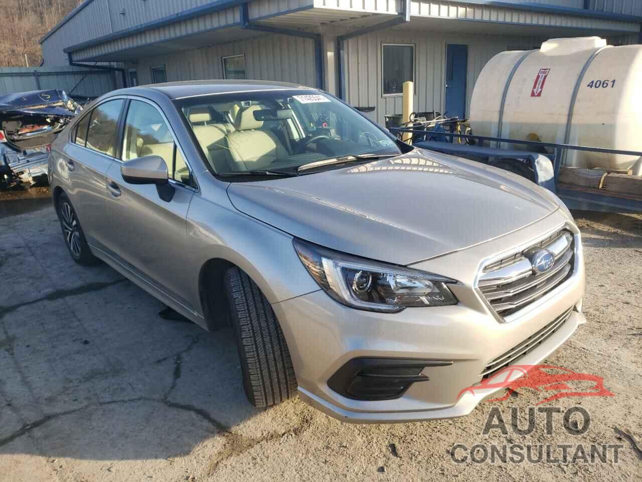 SUBARU LEGACY 2019 - 4S3BNAF67K3035552