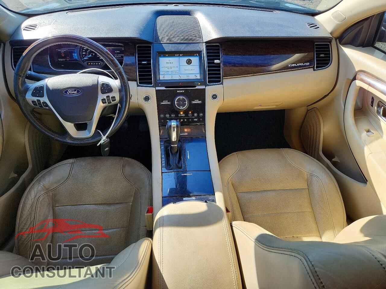 FORD TAURUS 2017 - 1FAHP2F85HG113393