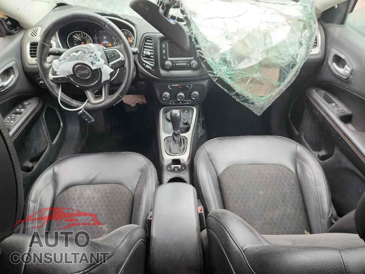 JEEP COMPASS 2018 - 3C4NJDBB0JT284792