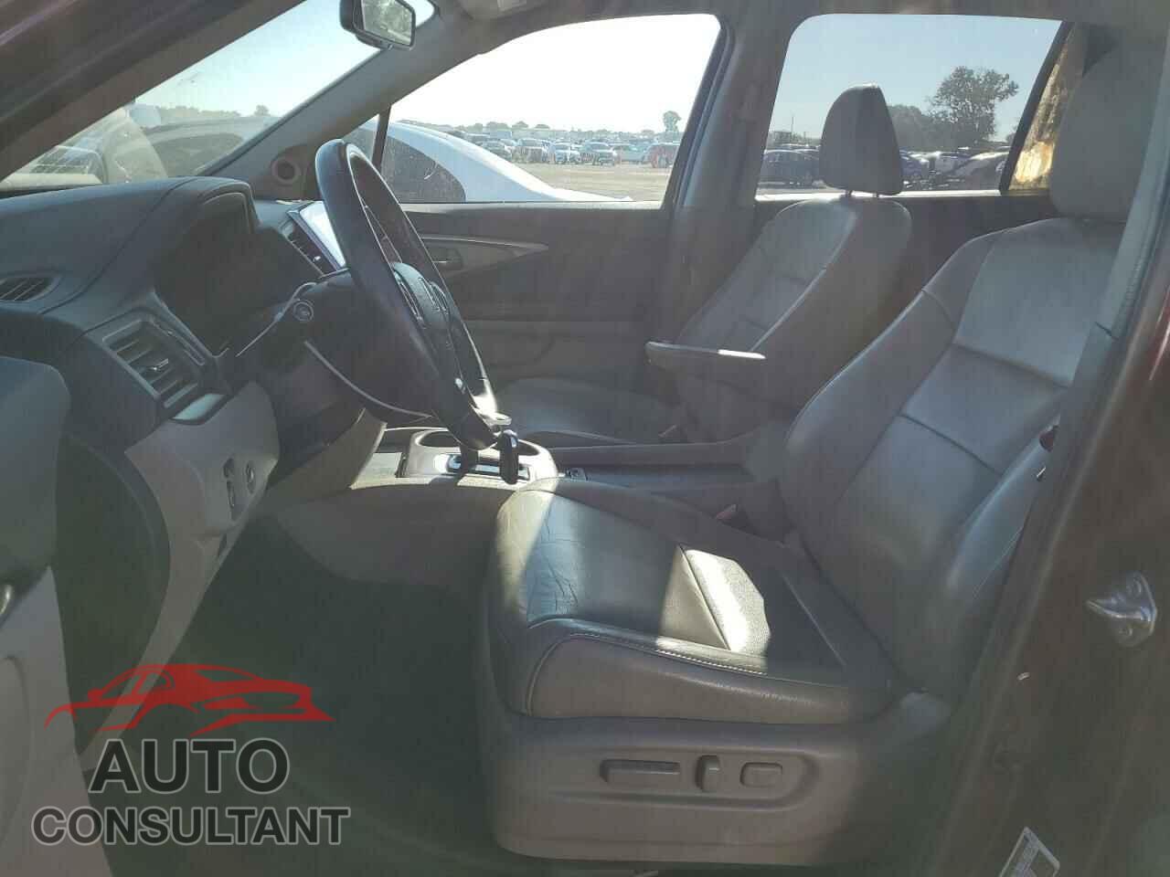 HONDA PILOT 2017 - 5FNYF5H52HB021265