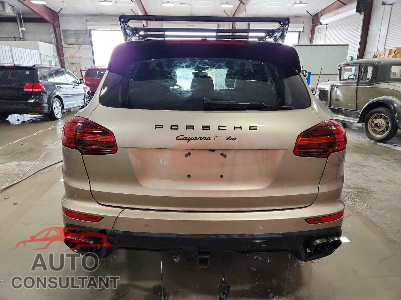 PORSCHE CAYENNE 2015 - WP1AC2A21FLA82947