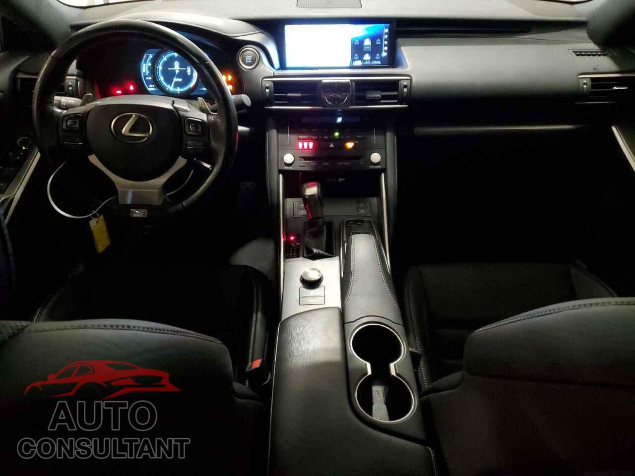 LEXUS IS 2018 - JTHCZ1D26J5015903