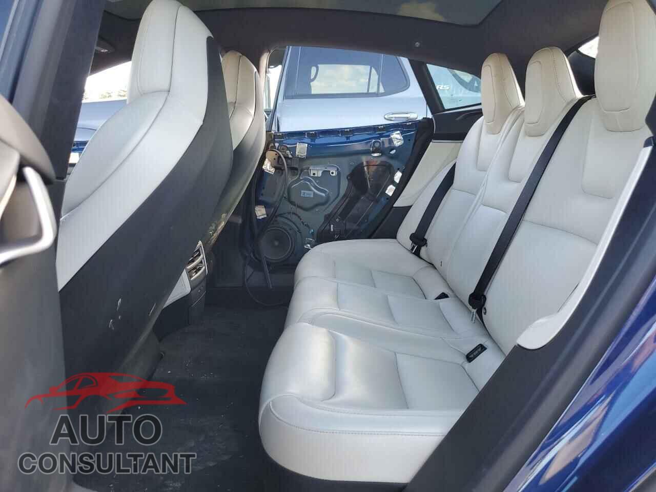 TESLA MODEL S 2020 - 5YJSA1E23LF362965