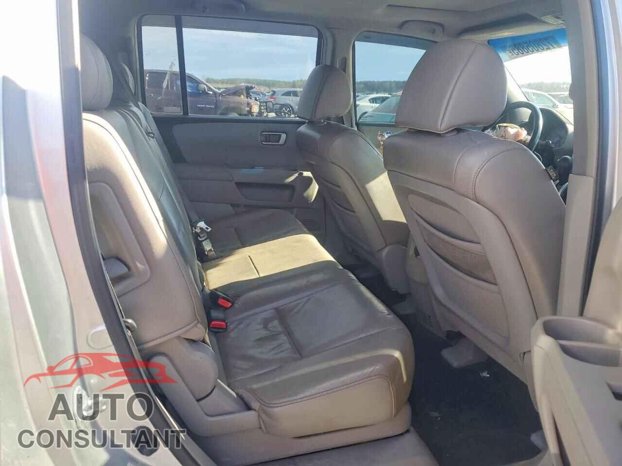 HONDA PILOT 2009 - 5FNYF38599B007966