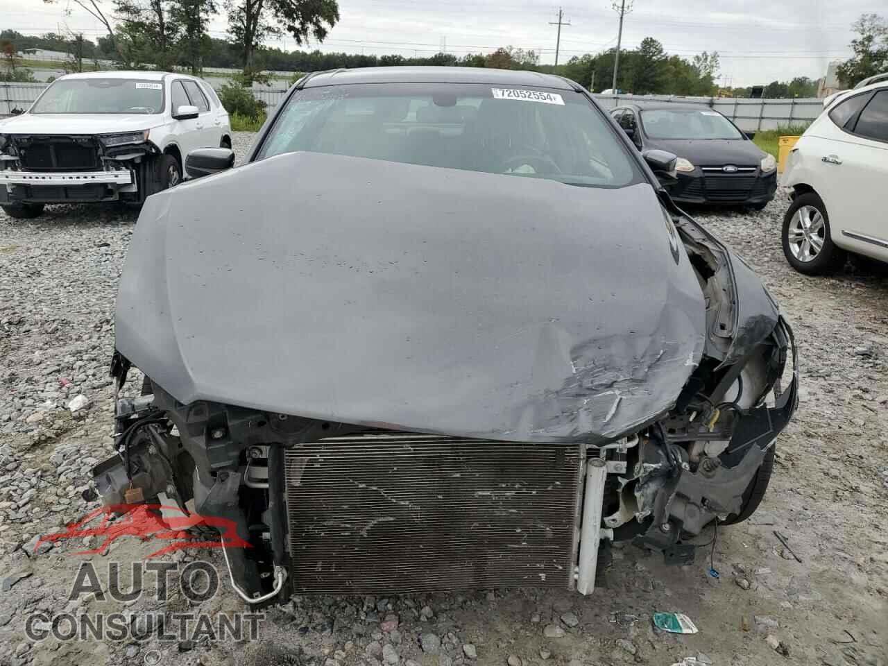 FORD TAURUS 2018 - 1FAHP2E86JG134194