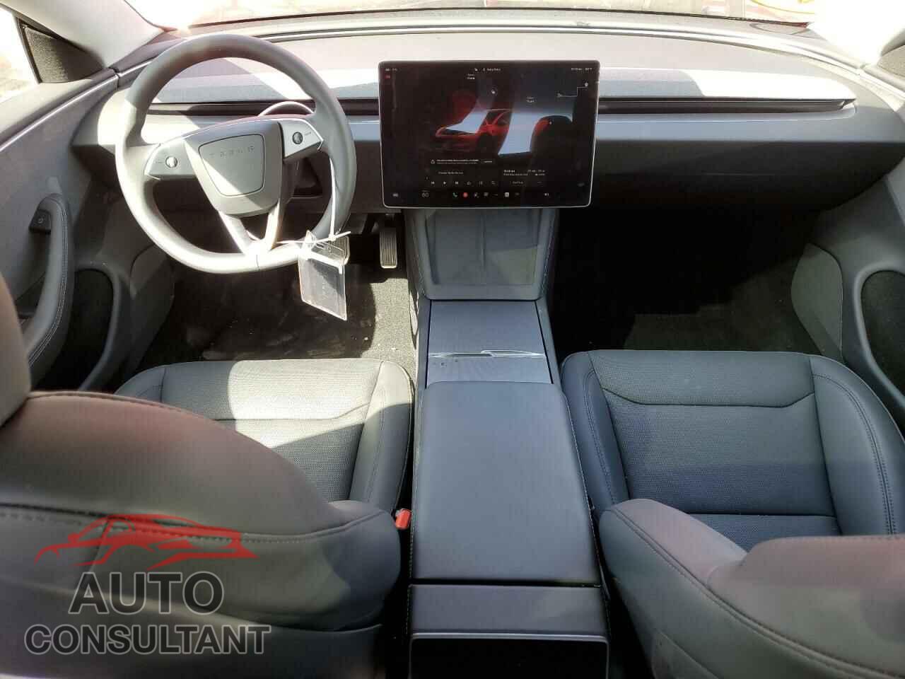 TESLA MODEL 3 2024 - 5YJ3E1EA0RF830675