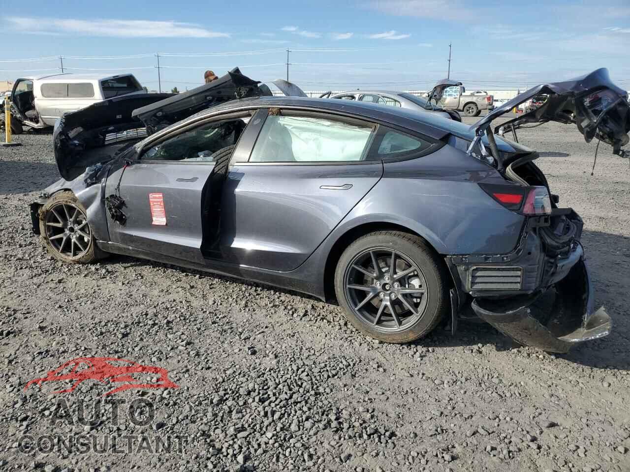 TESLA MODEL 3 2023 - 5YJ3E1EA8PF704612