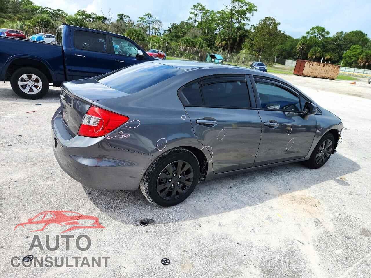 HONDA CIVIC 2012 - 2HGFB2F50CH573601