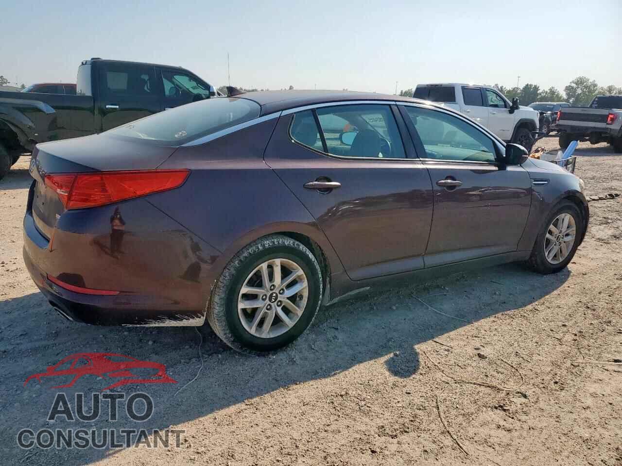 KIA OPTIMA 2011 - KNAGM4A78B5083122