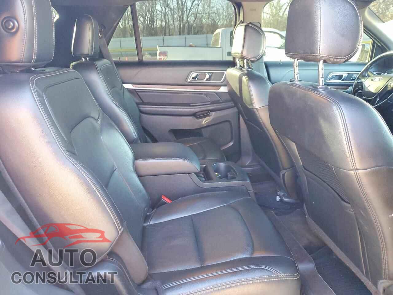 FORD EXPLORER 2017 - 1FM5K7F88HGD87014