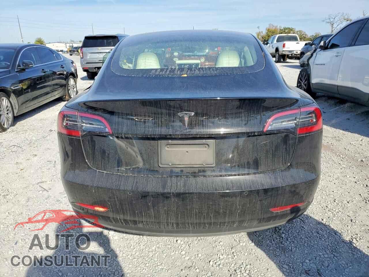 TESLA MODEL 3 2022 - 5YJ3E1EA8NF322206