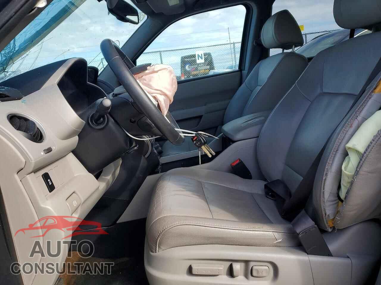 HONDA PILOT 2013 - 5FNYF3H68DB034285