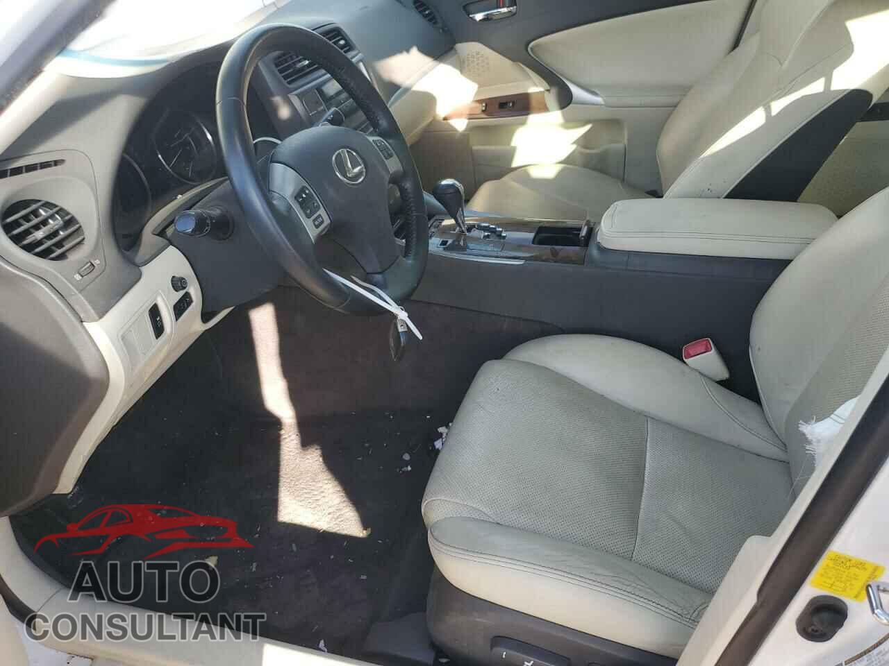 LEXUS IS 2013 - JTHBF5C21D5188424