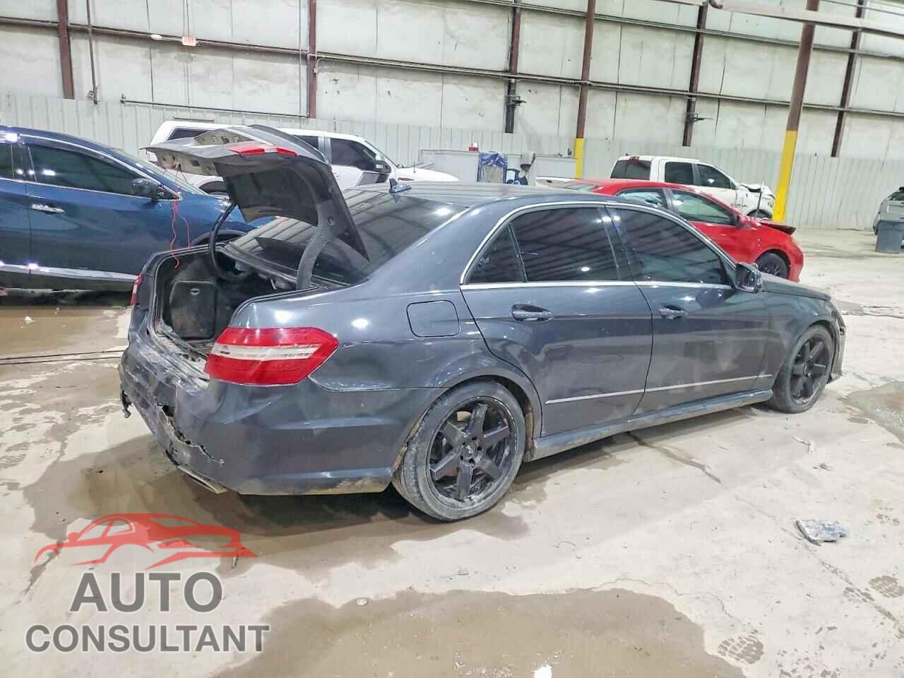 MERCEDES-BENZ E-CLASS 2011 - WDDHF8HB3BA434597