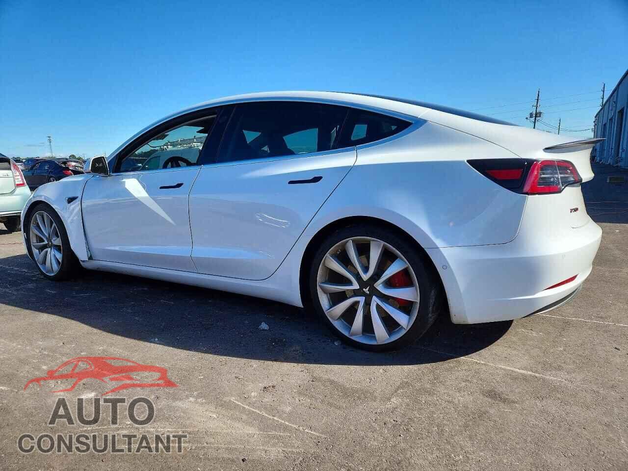TESLA MODEL 3 2018 - 5YJ3E1EB7JF072671