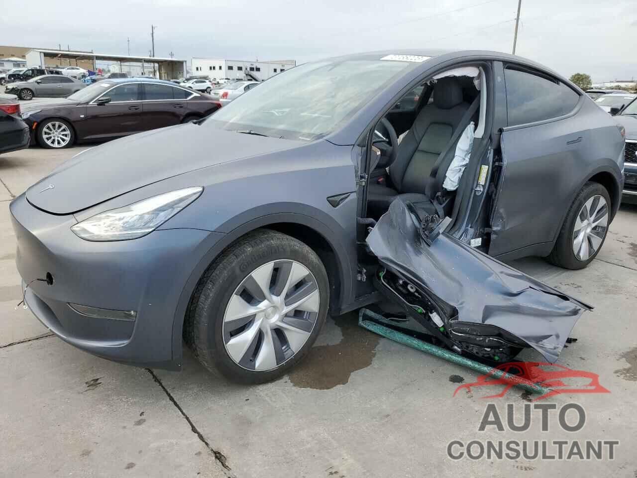 TESLA MODEL Y 2023 - 7SAYGDEE8PA145602