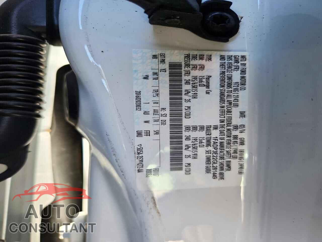 FORD FOCUS 2016 - 1FADP3E22GL281449