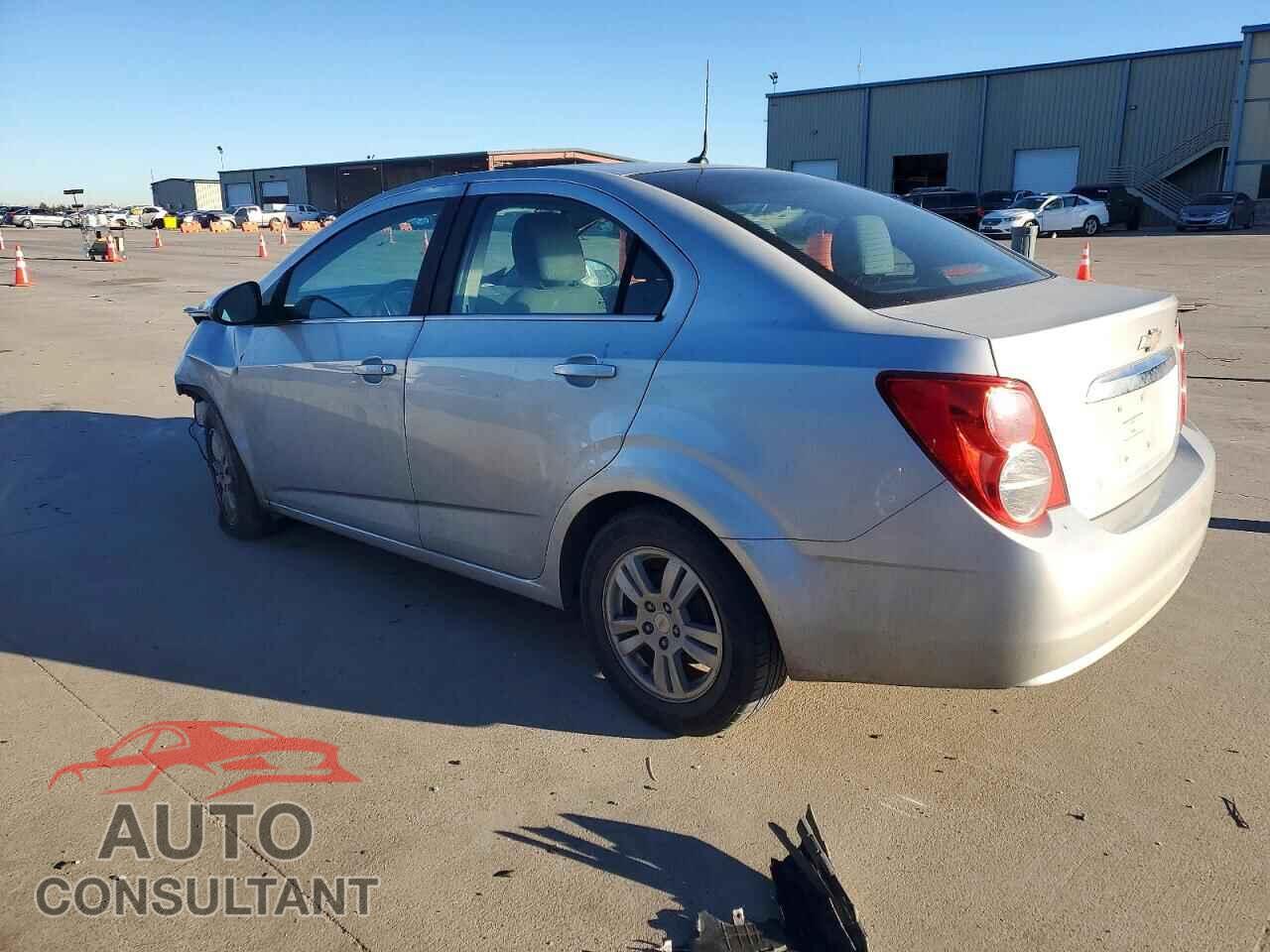 CHEVROLET SONIC 2012 - 1G1JC5SH6C4155105