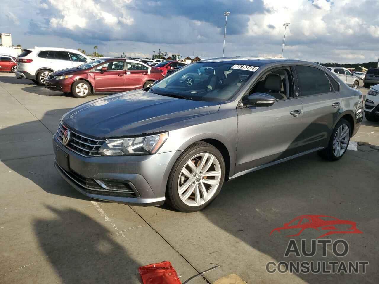 VOLKSWAGEN PASSAT 2019 - 1VWLA7A39KC009466