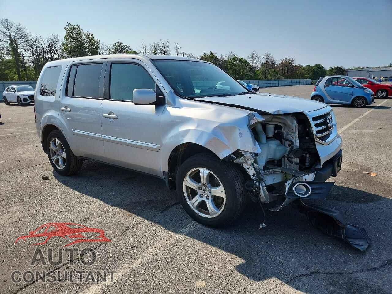 HONDA PILOT 2015 - 5FNYF4H44FB073155