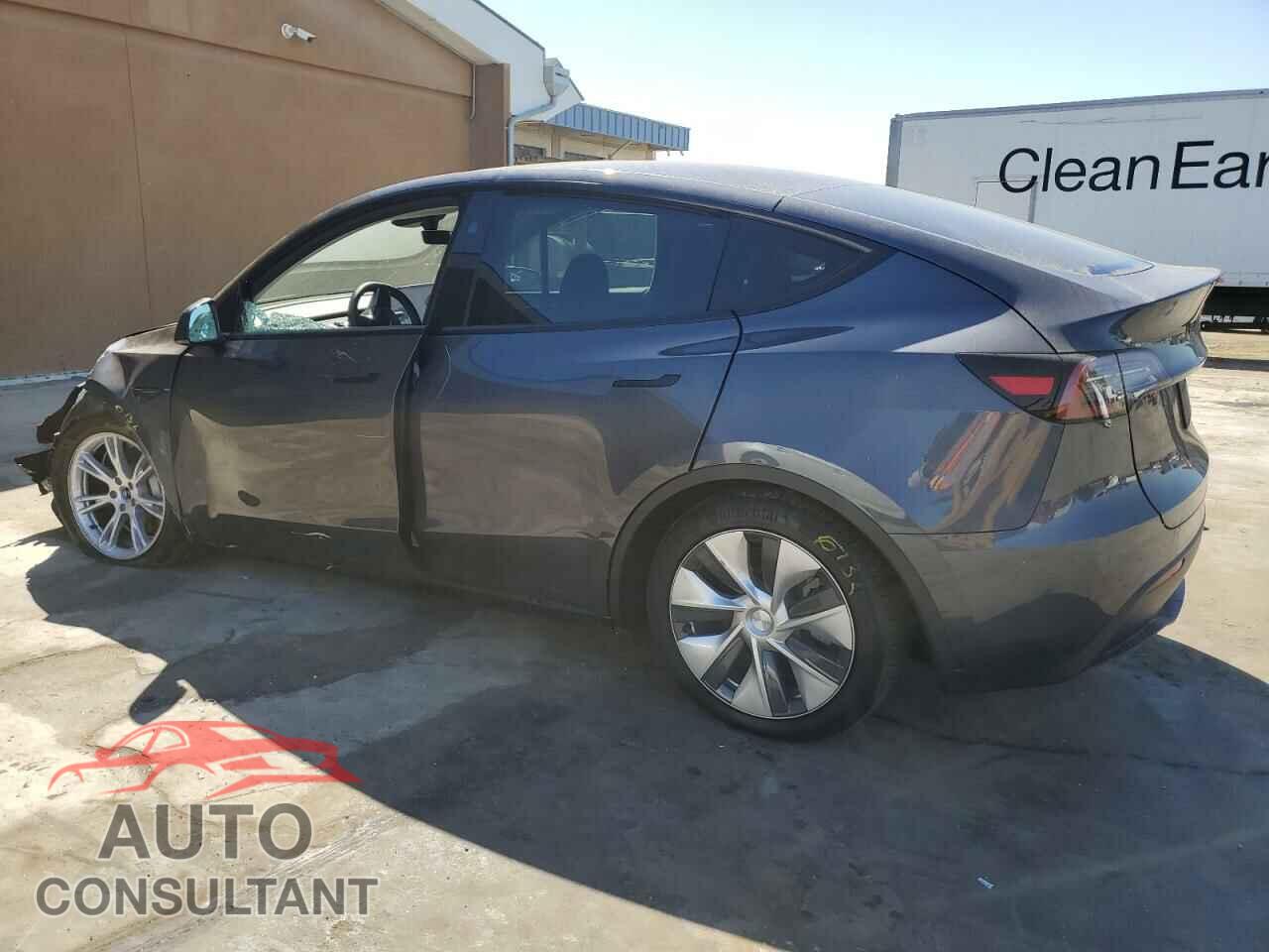 TESLA MODEL Y 2023 - 7SAYGDEE8PF971160