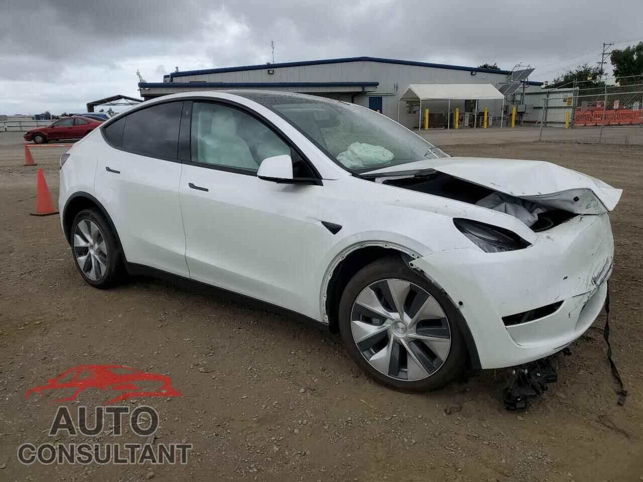 TESLA MODEL Y 2021 - 5YJYGDEE3MF098703