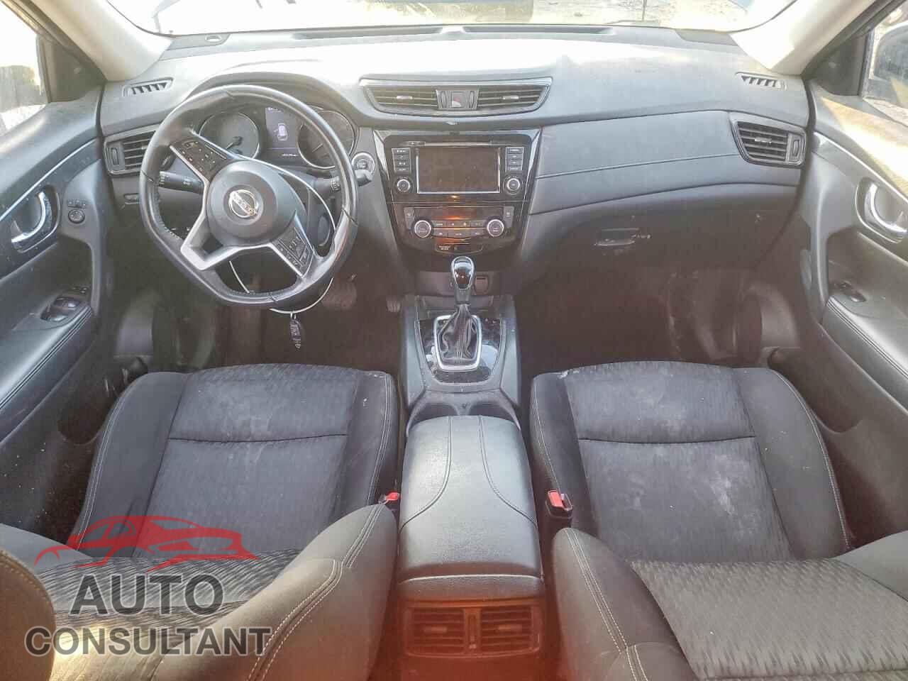NISSAN ROGUE 2018 - KNMAT2MV4JP623188