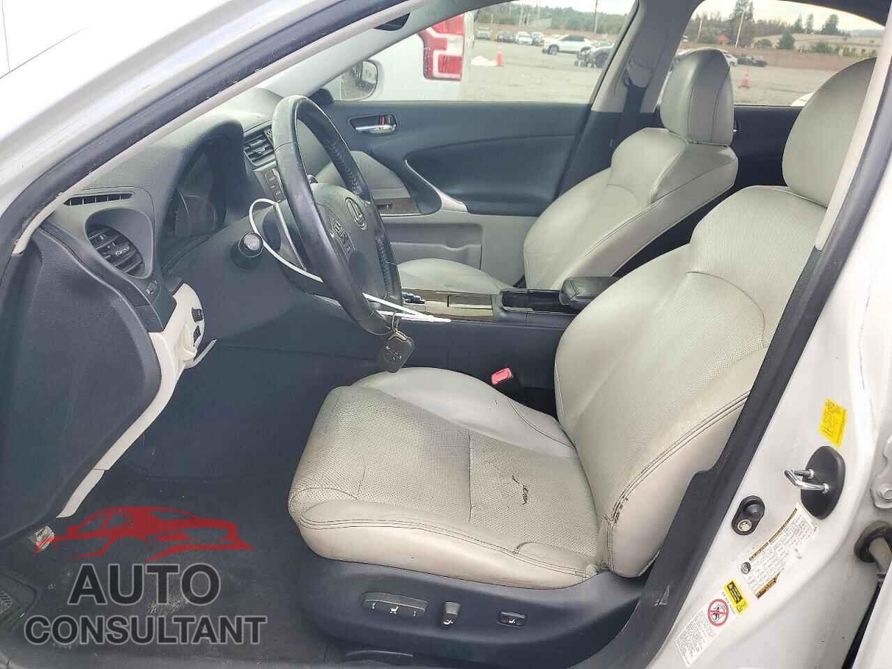 LEXUS IS 2010 - JTHBF5C21A5124119