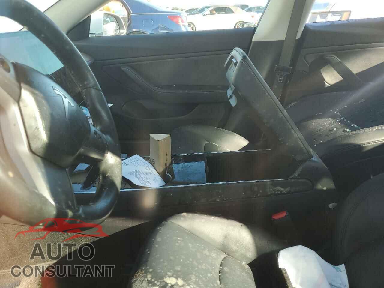 TESLA MODEL 3 2018 - 5YJ3E1EA4JF032233
