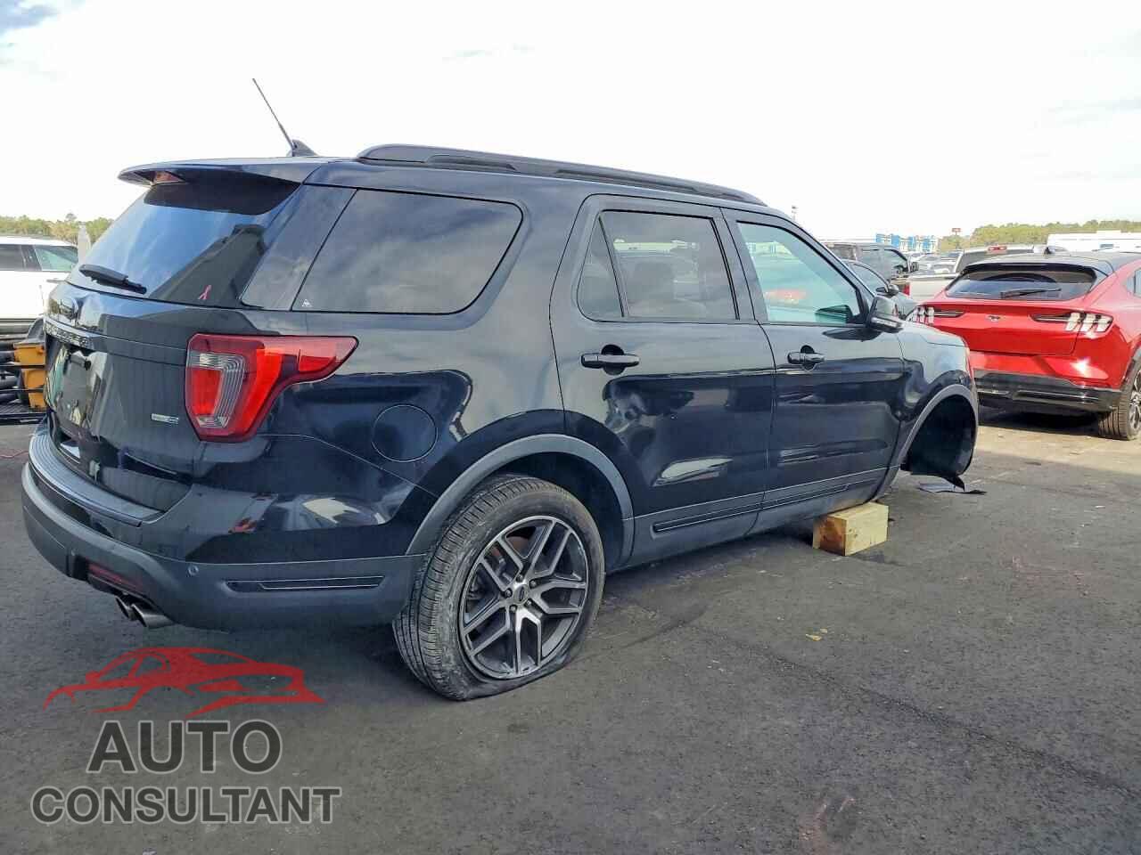 FORD EXPLORER 2018 - 1FM5K8GT9JGB63247