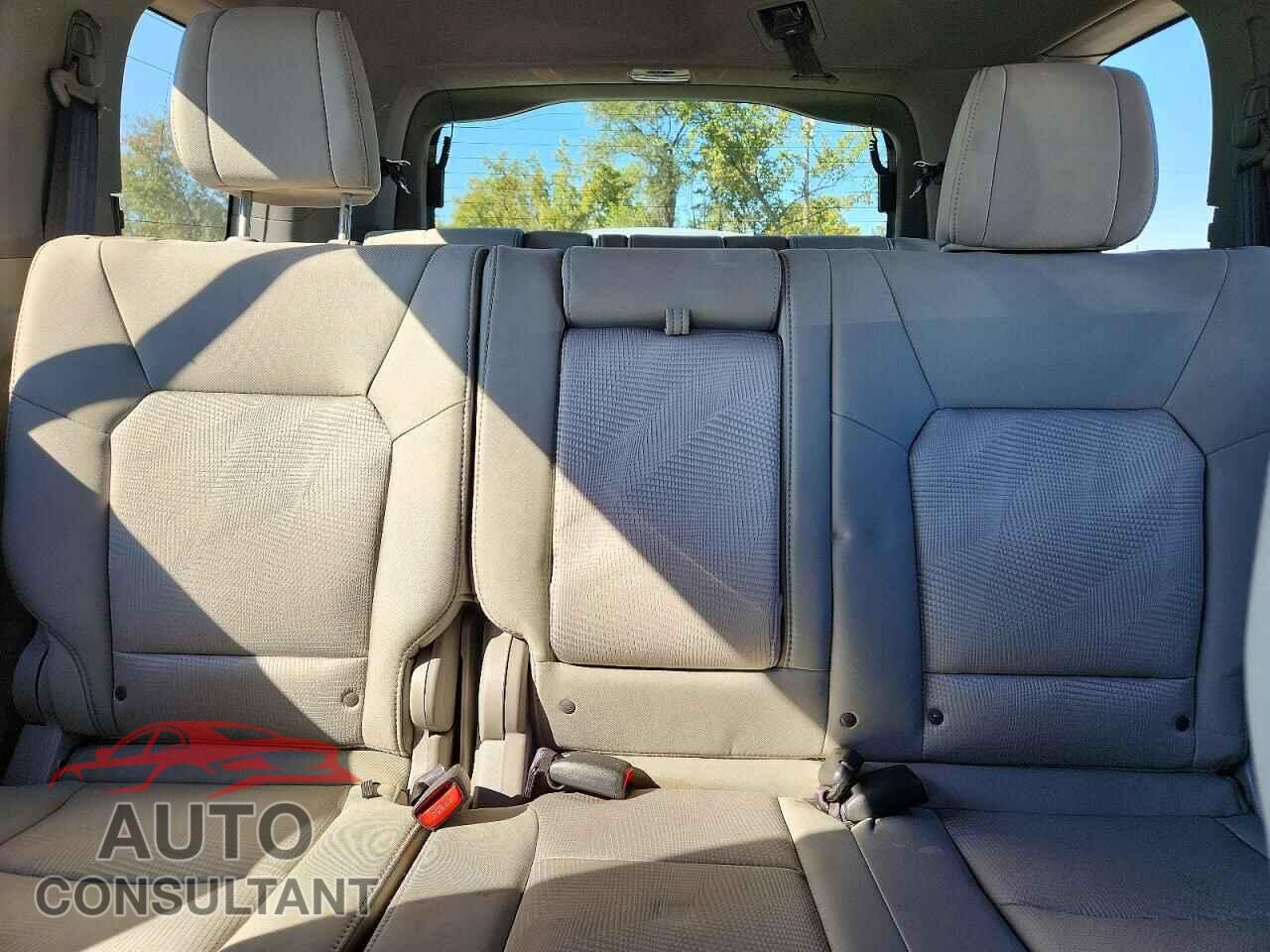 HONDA PILOT 2012 - 5FNYF3H22CB018269
