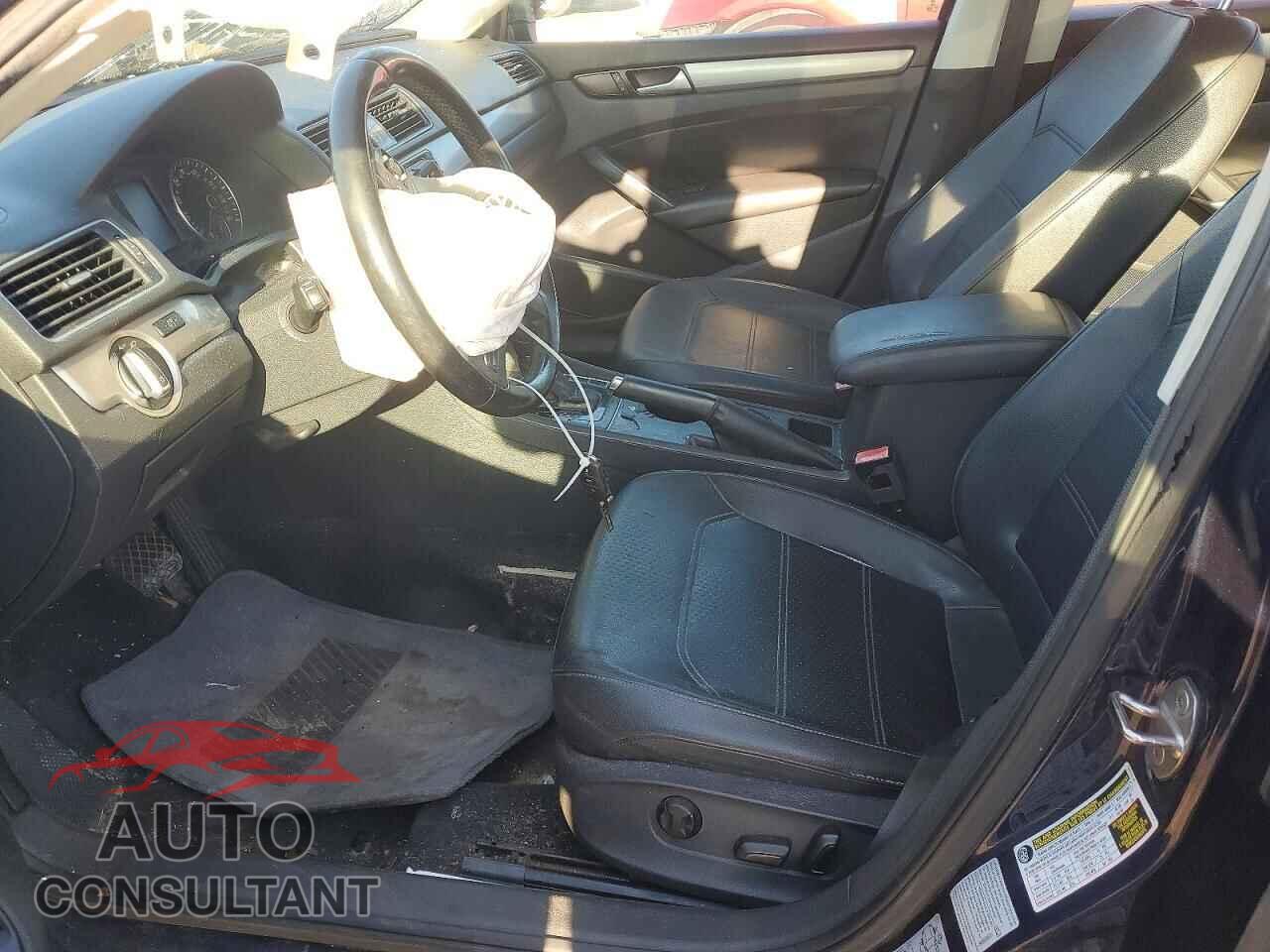 VOLKSWAGEN PASSAT 2015 - 1VWAT7A39FC059484