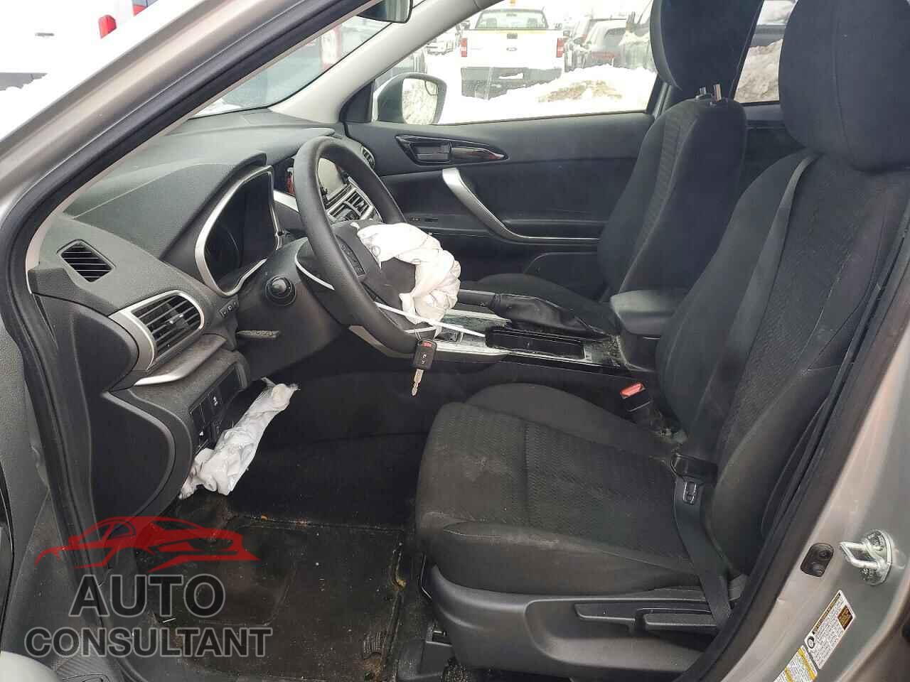 MITSUBISHI ECLIPSE 2018 - JA4AT3AA3JZ063248