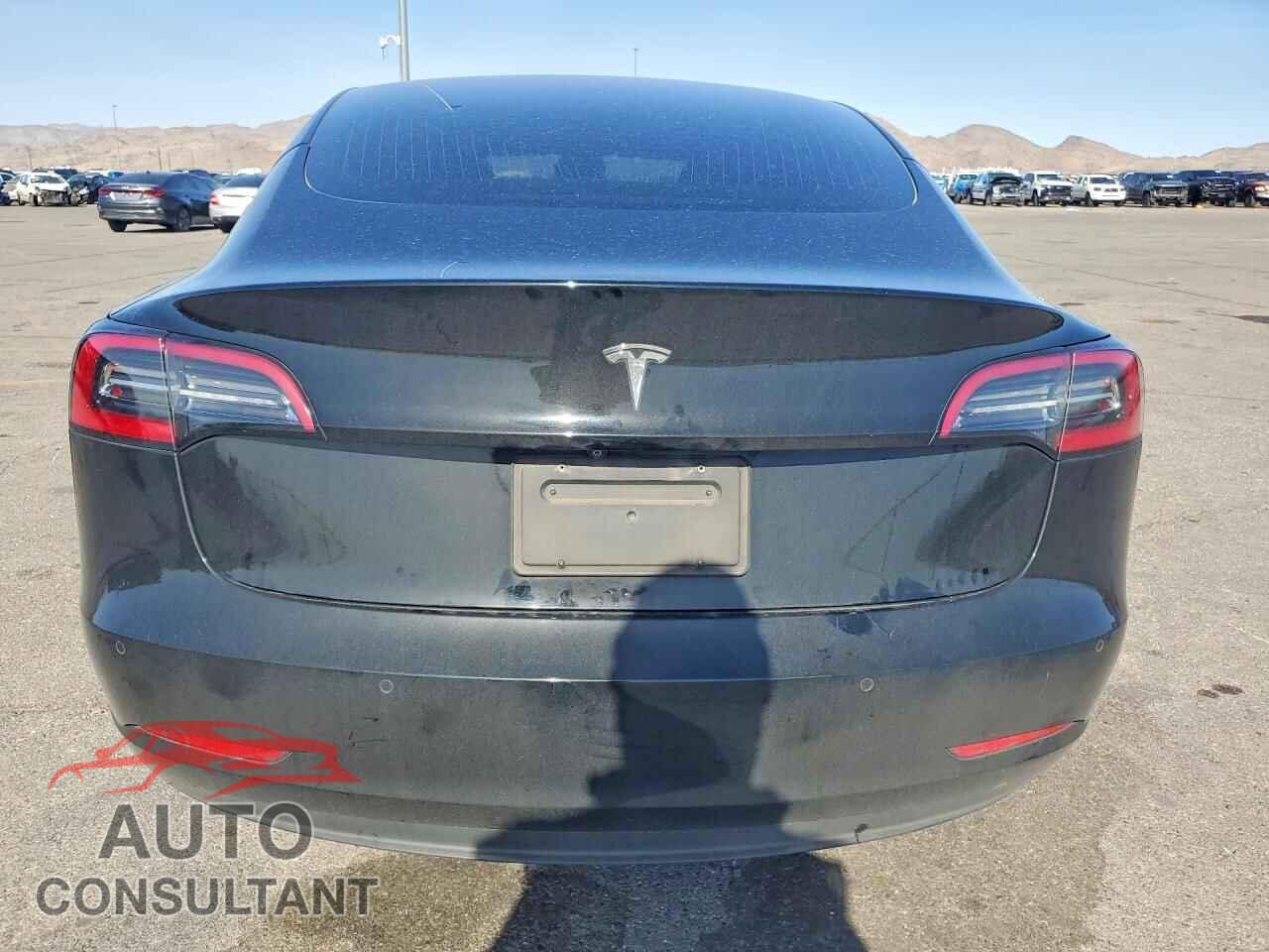 TESLA MODEL 3 2019 - 5YJ3E1EA9KF305314