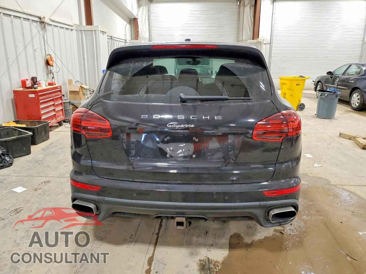 PORSCHE CAYENNE 2017 - WP1AA2A26HKA81176