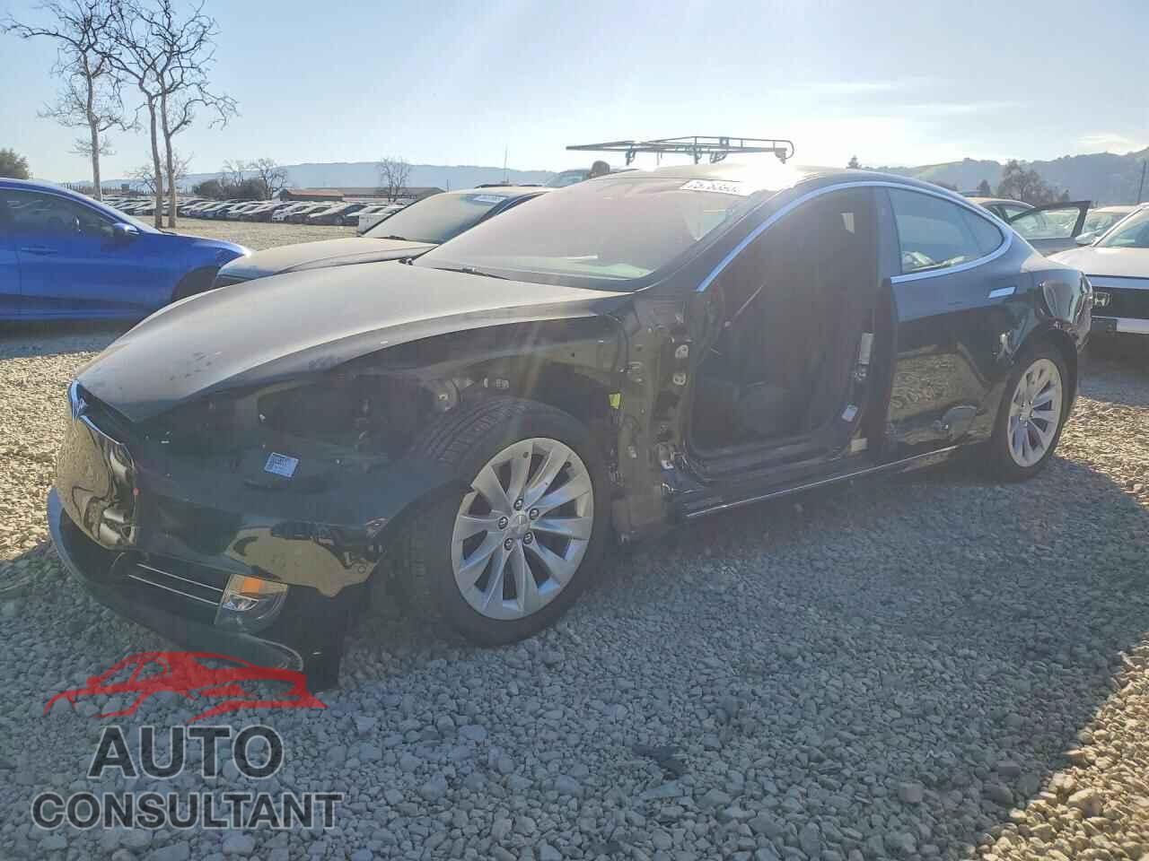 TESLA MODEL S 2018 - 5YJSA1E28JF300118